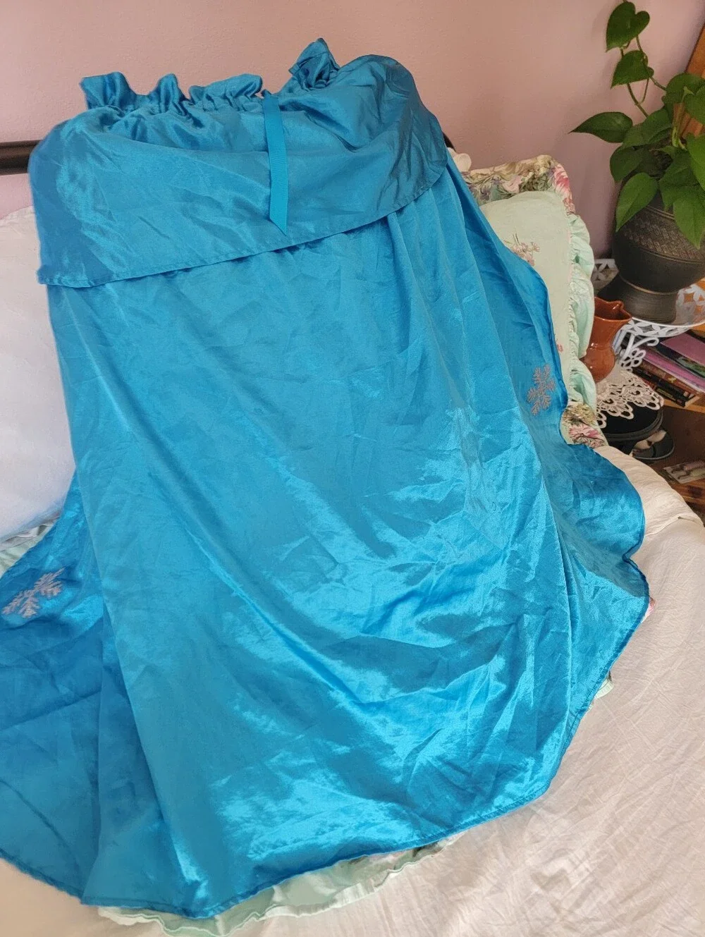 Disney Frozen II Girls Blue Cape with Sleep Dress